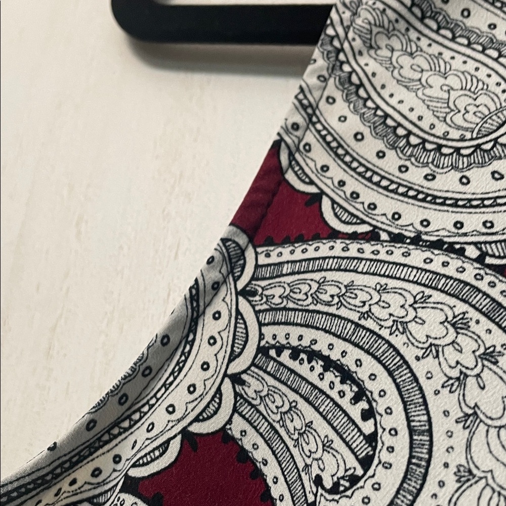 Ann Taylor Petite Paisley Shift Dress in Burgundy, Black, White - Picture 14 of 14